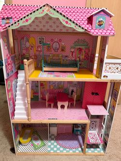 Doll house