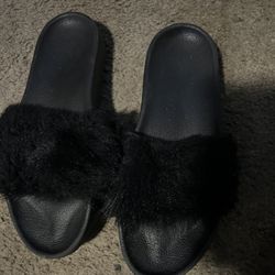 Black Ugg Sandals 