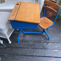 Old School  Desk With Swivel Chair 