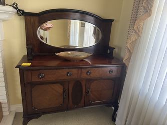 Gorgeous Mirrored Buffet