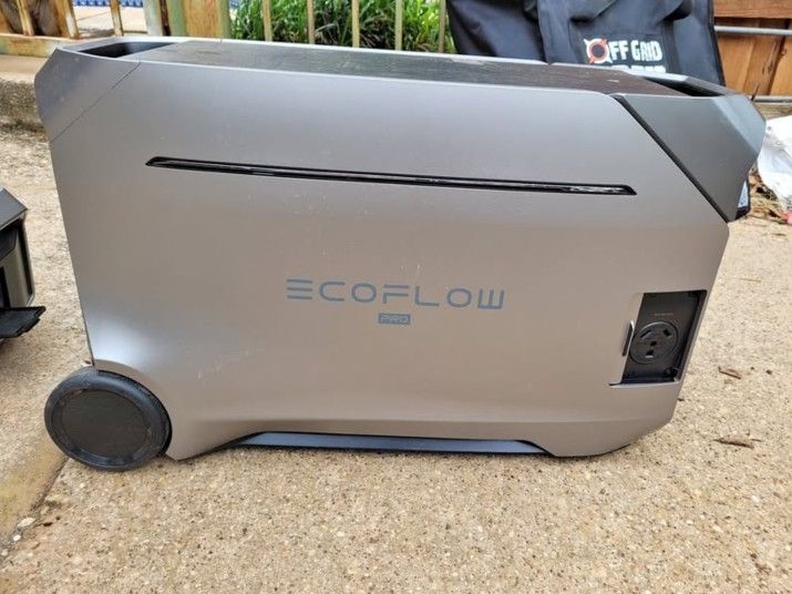 Ecoflow Pro 3 Power Station With Panels
