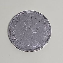 Great Britain Five (5) New Pence 1970 Coin Pence Elizabeth II UK