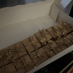 12 Rosario Party Favors
