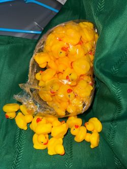 Yellow ducks