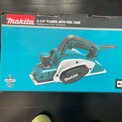 Mikita 3-1/4 Planer, With Tool BOX