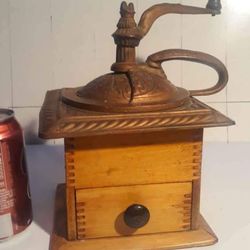 Nice Vintage  Grinder and Clock