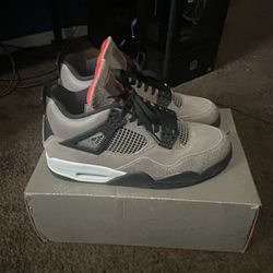 Jordan 4 Taupe Haze Size 10.5