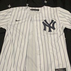 New Official Nike BaseBall Jersey Yankees