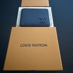 Louis Vuitton Multiple Wallet (Negotiable)