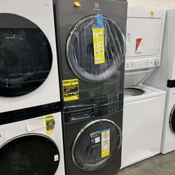 ELECTROLUX 4.5 cu.ft. Stacked Washer & 8.0 cu.ft. Gas Dryer Laundry Tower 