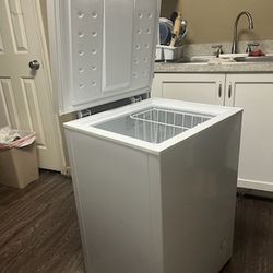 Freezer Chest 