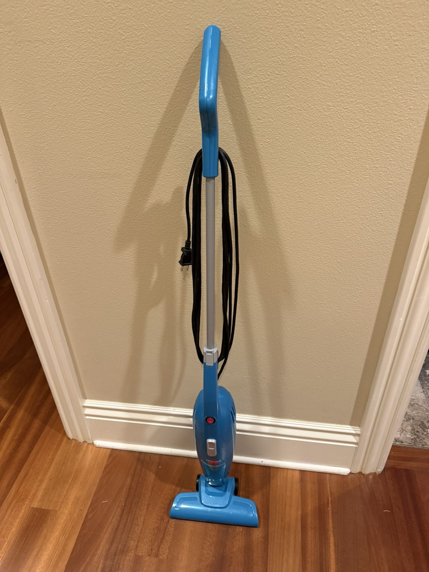 Bissell Featherweight Stick Vacuum Blue 2-in-1 Lightweight Bagless Tested Works