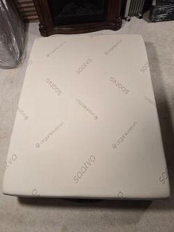 Saatva Contour5 Queen size organic cotton,.like brand new!
