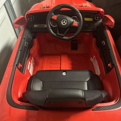 Mercedes Benz 4 Wheel Ride On Toy 