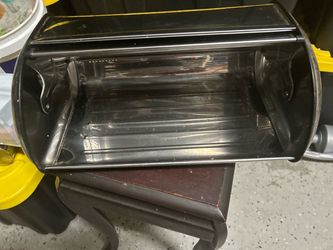 Bread box