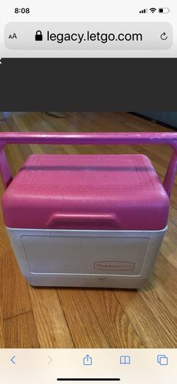 Rubbermaid cooler small