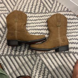 never worn cowboy boots