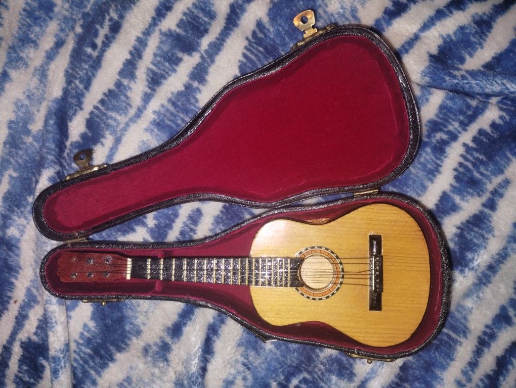 Miniature Guitar