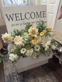Welcome Sign With Florals