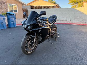 2010 Yamaha R1 Crossplane