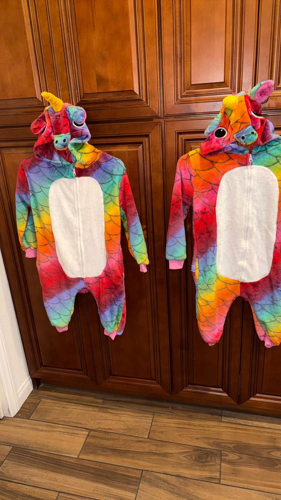 Unicorns Girls Halloween Costumes $5.00 Each. New