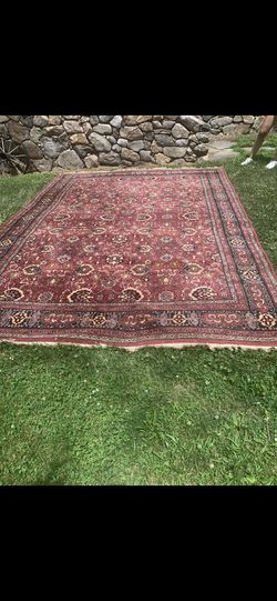 Wool 8x11 Area Rug Excellent Condition 