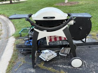 Small Weber gas grill stand