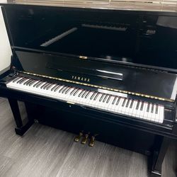 1988 Yamaha U3 Upright piano free delivery and tuning
