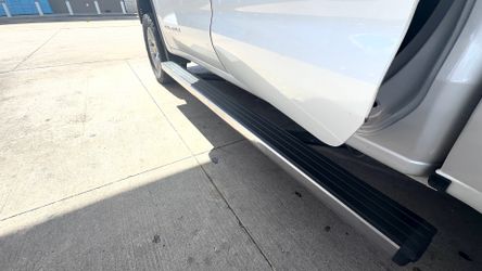 AMP STEPS FROM 2023 GMC DENALI