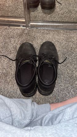 SIZE 12 DR MARTINS STEEL TEO OIL RESISTANT