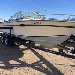 Formula Thunderbird 233 Boat 