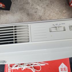 HEPAtech Home Air Purifier  Hunter Fan Co. Model 30055 -  Like NEW