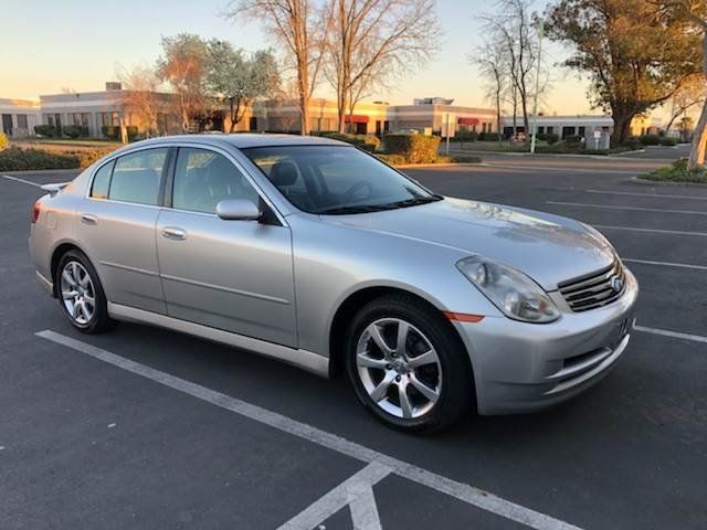 2004 INFINITI G35 Sedan