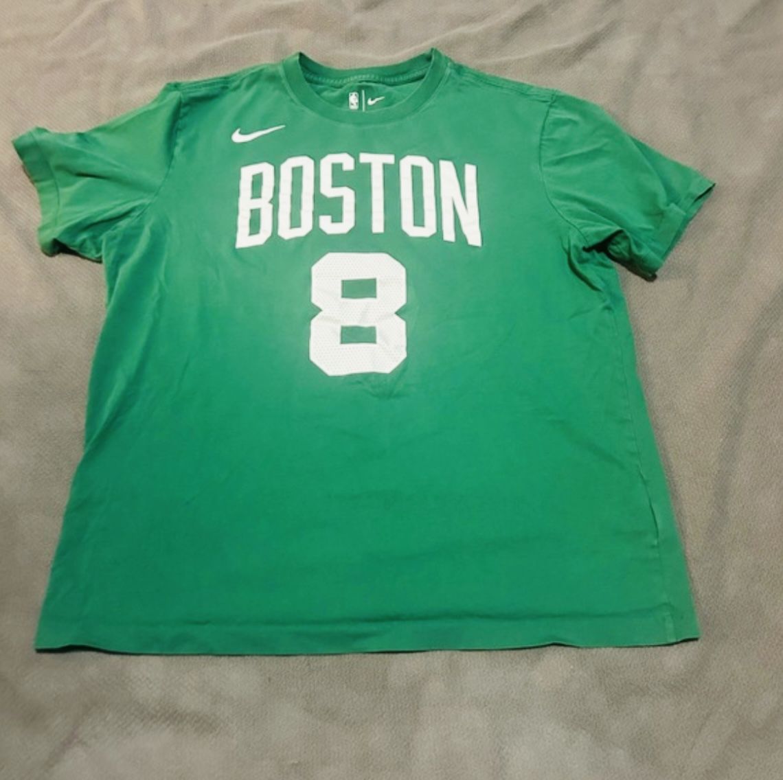Nike Boston Celtics Kemba Walker #8 Green NBA T-Shirt (Men’s Size [insert size])