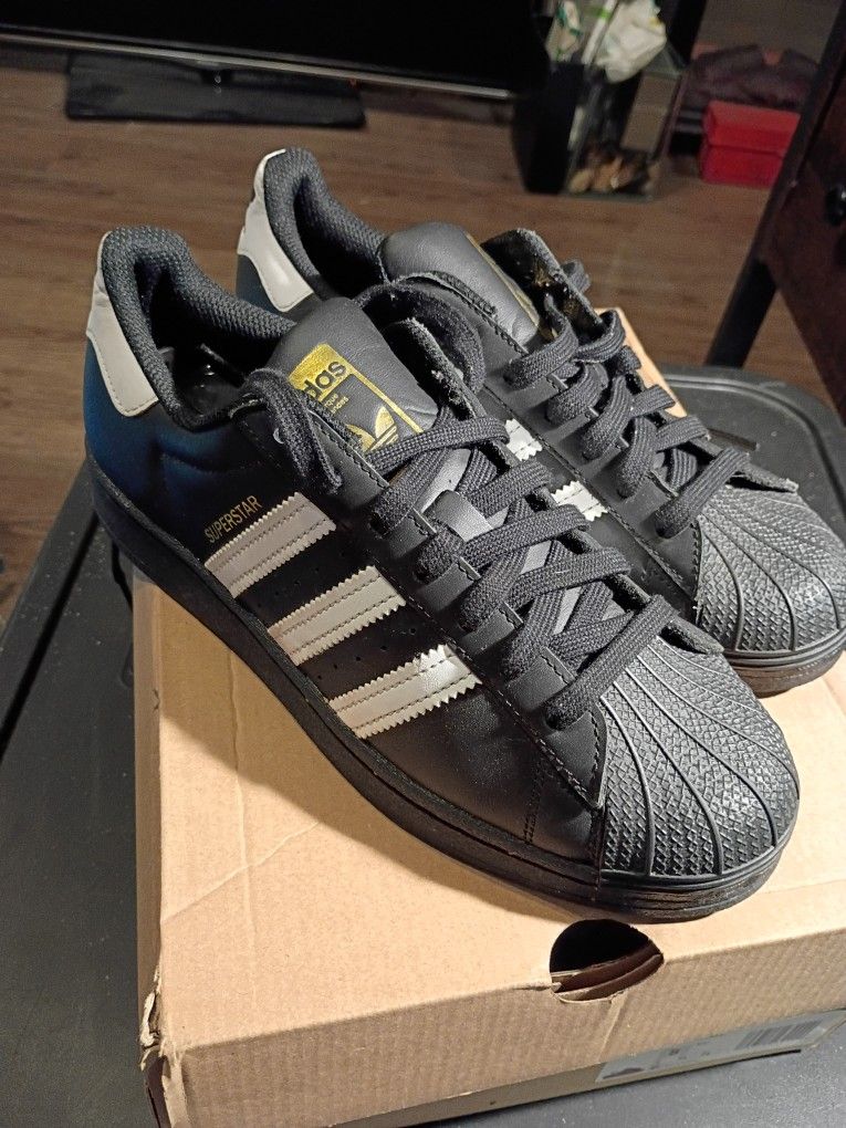 ADIDAS CLASSIC BLACK/WHITE SUPER STAR MEN'S SNEAKERS