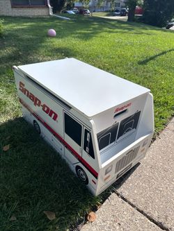 Snap on toy box storage
