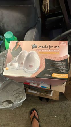 Brand New Tommee Tippee made for me in bra wearable breast pump hands-free pump for more freedom two wearable breast pumps