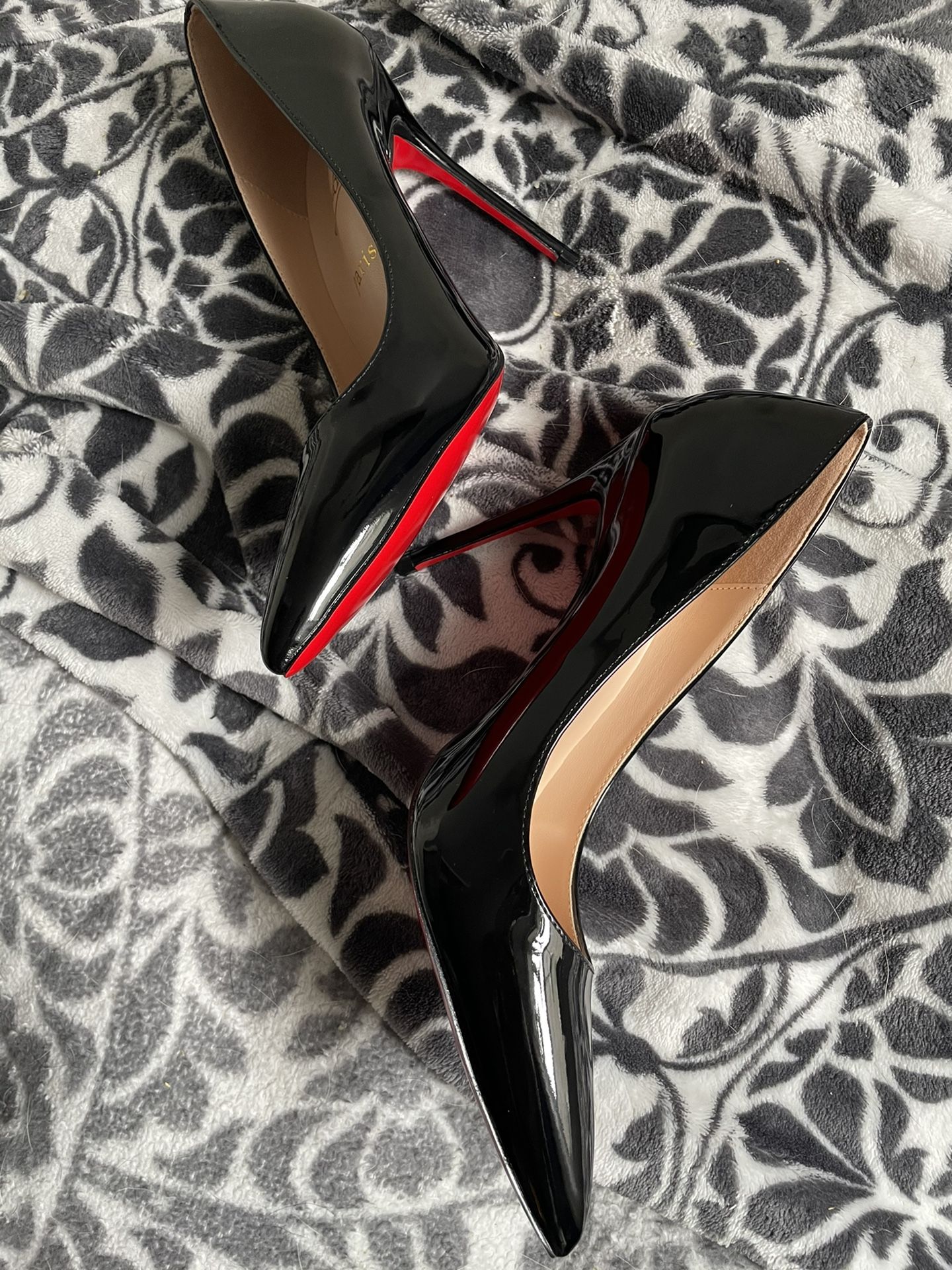 Black Heels US 8 (10 cm Heel Height)