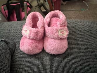 UGG infant booties