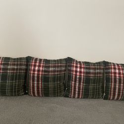 Heart And Hand Christmas Decorative Pillows-Set Of 4