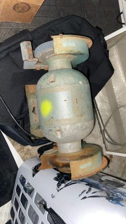 Grinding wheel with wire brush