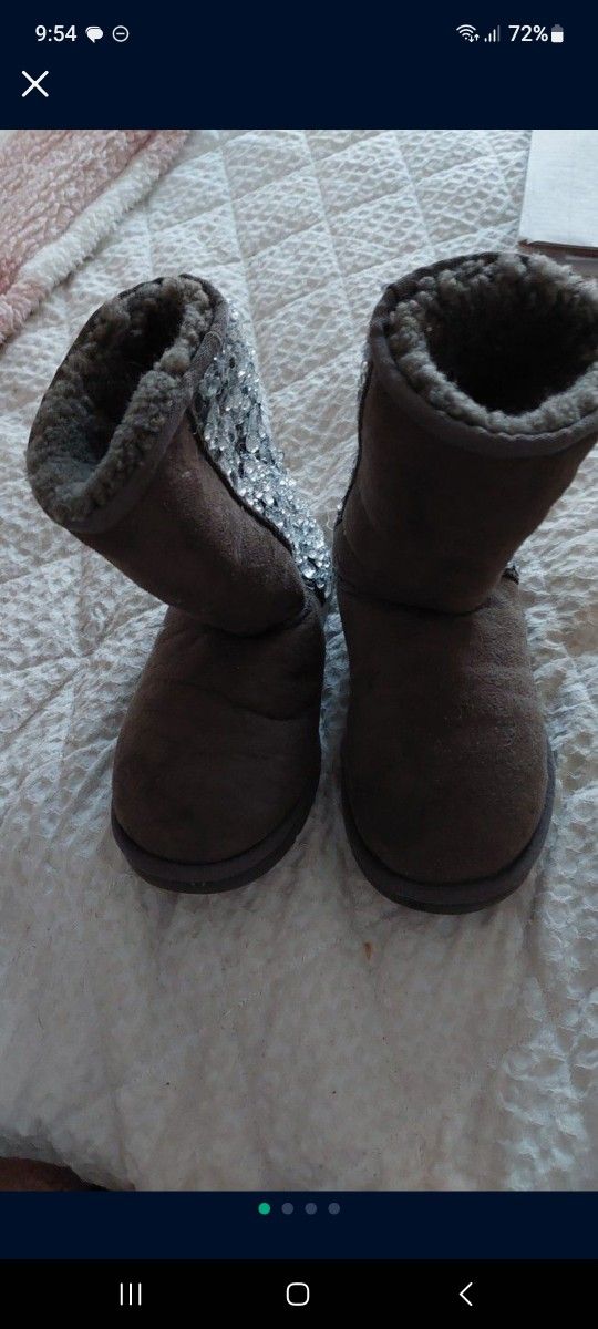 Ugg Boots Size 6 $5