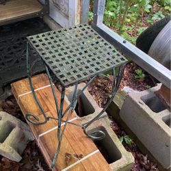 Metal Plant Stand