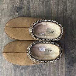 Women’s Chestnut Tasman Uggs Size 7