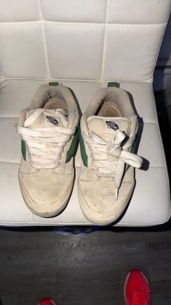 Vans Off The Wall Low-Top Sneakers Size 8.5