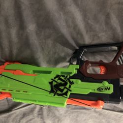 2 huge Nerf Bow and gun