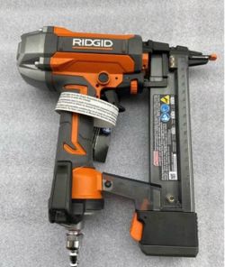 RIDGID Pneumatic 18- Gauge 1-1|2 in. Finish Stapler,
