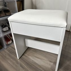 VANITY STOOL 