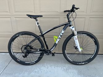 Carbon mountain bike 29-inch