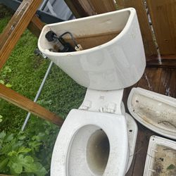Toilets 